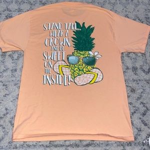 LuLu’s tee🍍🩴